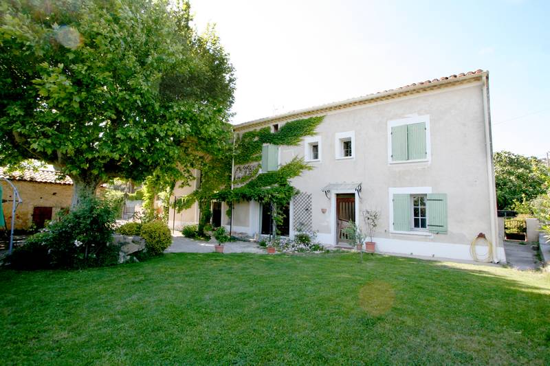 Mas Restauré Nord Vaucluse Proche toutes commodités Mas Restauré Nord Vaucluse Aux abord de la campagne Proche toutes commodités